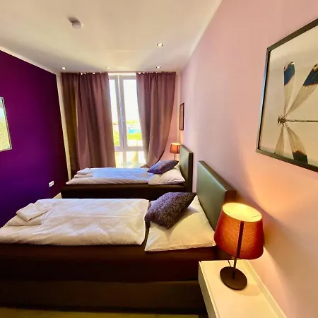 Business Near Neuss/duesseldorf Apartmán *