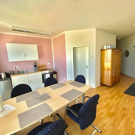 Business Near Neuss/duesseldorf *