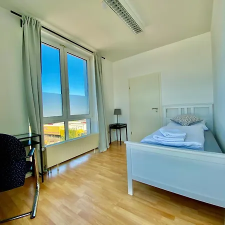 Business Near Neuss/düsseldorf Apartment