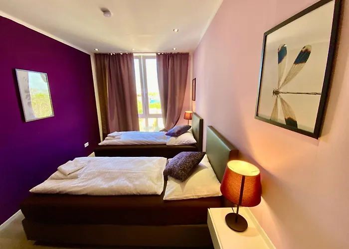 Business Near Neuss/duesseldorf Apartment *